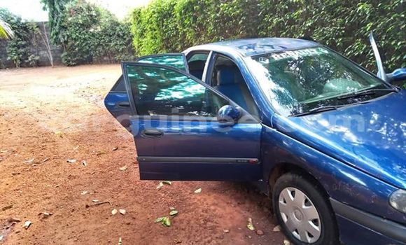 Acheter Occasion Voiture Renault Laguna Bleu à Conakry, Conakry Acheter Occasion Voiture Renault Laguna Bleu à Conakry, Conakry