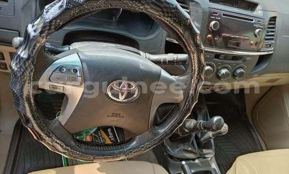 Acheter Occasion Voiture Toyota Fortuner Noir à Conakry, Conakry Acheter Occasion Voiture Toyota Fortuner Noir à Conakry, Conakry