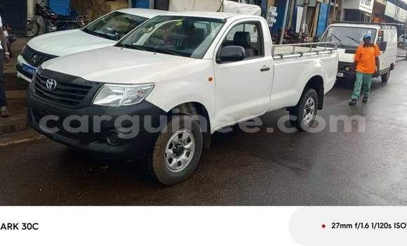 Acheter Occasion Voiture Toyota Hilux Blanc à Conakry, Conakry Acheter Occasion Voiture Toyota Hilux Blanc à Conakry, Conakry