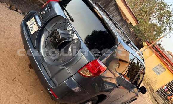Acheter Occasion Voiture Toyota RAV4 Gris à Conakry, Conakry Acheter Occasion Voiture Toyota RAV4 Gris à Conakry, Conakry