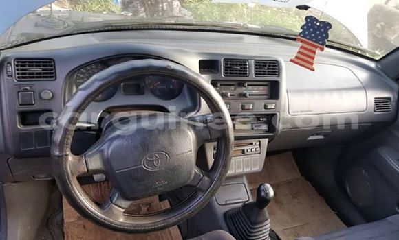 Acheter Occasion Voiture Toyota RAV4 Bleu à Conakry, Conakry Acheter Occasion Voiture Toyota RAV4 Bleu à Conakry, Conakry