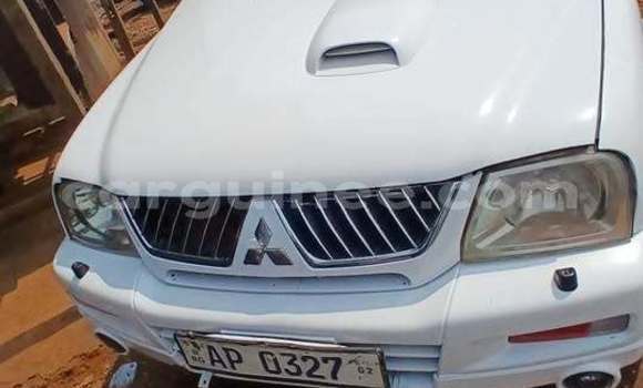 Acheter Occasion Voiture Mitsubishi L200 Blanc à Conakry, Conakry Acheter Occasion Voiture Mitsubishi L200 Blanc à Conakry, Conakry