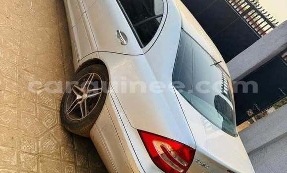 Acheter Occasion Voiture Mercedes-Benz C–Class Gris à Conakry, Conakry Acheter Occasion Voiture Mercedes-Benz C–Class Gris à Conakry, Conakry