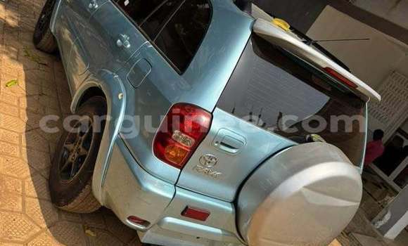 Acheter Occasion Voiture Toyota RAV4 Bleu à Conakry, Conakry Acheter Occasion Voiture Toyota RAV4 Bleu à Conakry, Conakry