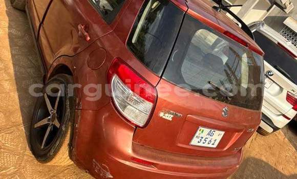 Acheter Occasion Voiture Suzuki Vitara Rouge à Conakry, Conakry Acheter Occasion Voiture Suzuki Vitara Rouge à Conakry, Conakry