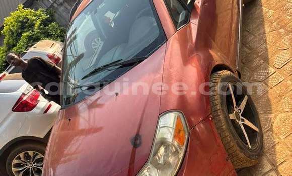 Acheter Occasion Voiture Suzuki Vitara Rouge à Conakry, Conakry Acheter Occasion Voiture Suzuki Vitara Rouge à Conakry, Conakry