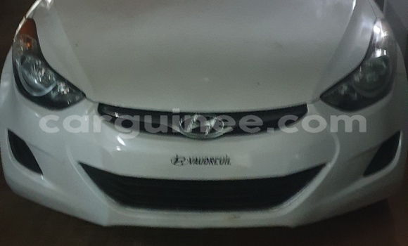 Acheter Occasion Voiture Hyundai Elantra Blanc à Conakry, Conakry