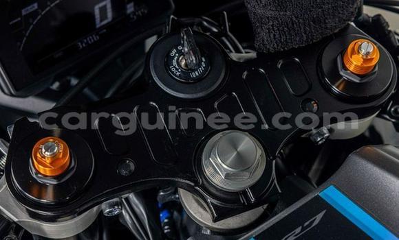 Acheter Occasion Moto Yamaha YZF Blanc à Conakry, Conakry Acheter Occasion Moto Yamaha YZF Blanc à Conakry, Conakry