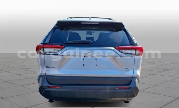 Buy Used Toyota RAV4 Silver Car in Conakry in Conakry Buy Used Toyota RAV4 Silver Car in Conakry in Conakry