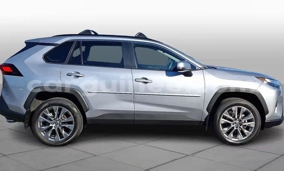 Buy Used Toyota RAV4 Silver Car in Conakry in Conakry Buy Used Toyota RAV4 Silver Car in Conakry in Conakry