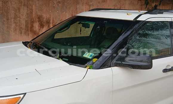 Acheter Occasion Voiture Ford Explorer Blanc à Conakry, Conakry Acheter Occasion Voiture Ford Explorer Blanc à Conakry, Conakry