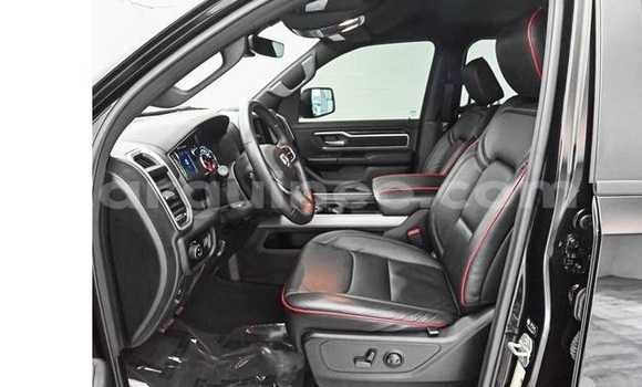 Buy Used Dodge RAM Black Car in Conakry in Conakry Buy Used Dodge RAM Black Car in Conakry in Conakry