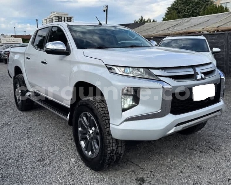 Big with watermark mitsubishi l200 conakry conakry 10916