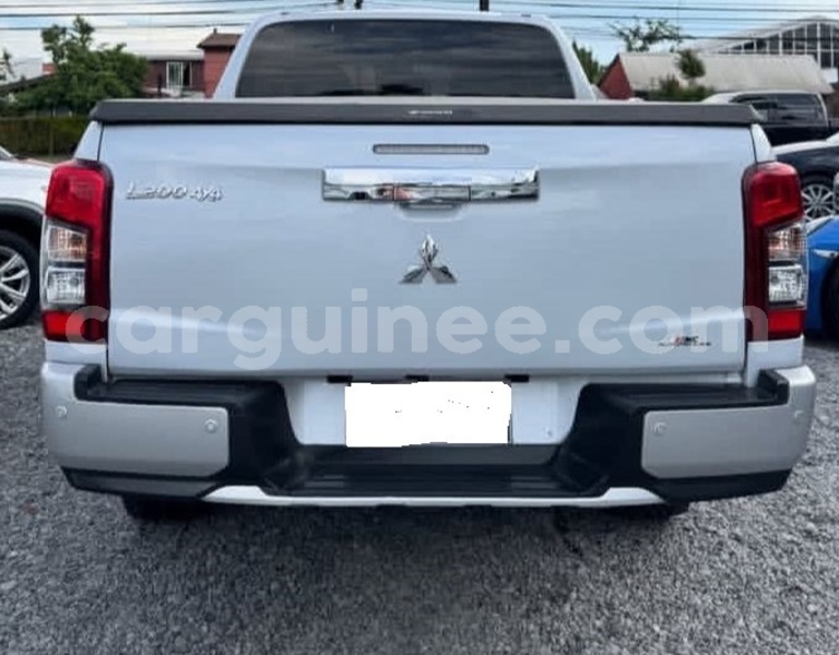 Big with watermark mitsubishi l200 conakry conakry 10916