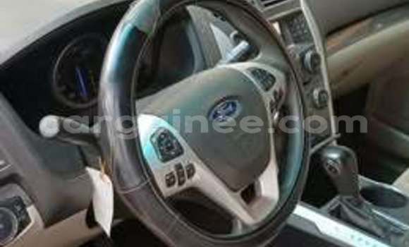 Acheter Occasion Voiture Ford Explorer Blanc à Conakry, Conakry Acheter Occasion Voiture Ford Explorer Blanc à Conakry, Conakry