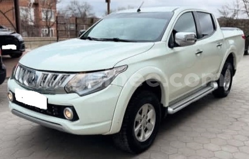 Big with watermark mitsubishi l200 conakry conakry 10959