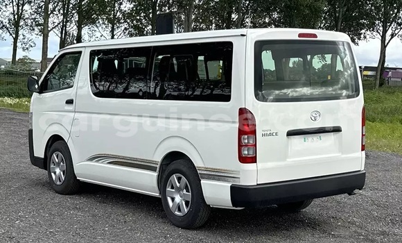 Acheter Occasion Utilitaire Toyota HiAce Blanc à Conakry, Conakry Acheter Occasion Utilitaire Toyota HiAce Blanc à Conakry, Conakry