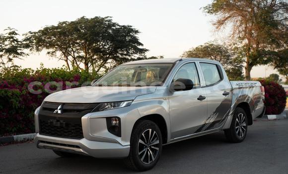 Acheter Neuf Voiture Mitsubishi L200 Gris à Conakry, Conakry Acheter Neuf Voiture Mitsubishi L200 Gris à Conakry, Conakry
