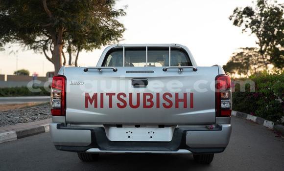 Acheter Neuf Voiture Mitsubishi L200 Gris à Conakry, Conakry Acheter Neuf Voiture Mitsubishi L200 Gris à Conakry, Conakry