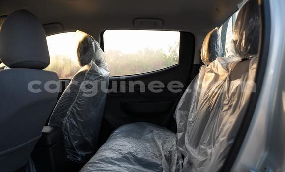 Acheter Neuf Voiture Mitsubishi L200 Gris à Conakry, Conakry Acheter Neuf Voiture Mitsubishi L200 Gris à Conakry, Conakry