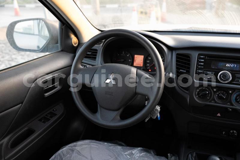 Big with watermark mitsubishi l200 conakry conakry 10969