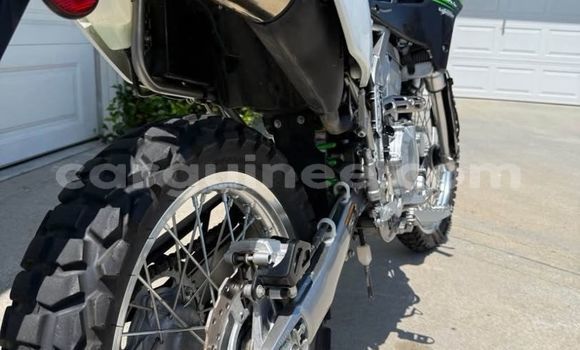 Acheter Occasion Moto Kawasaki KLX Vert à Conakry, Conakry Acheter Occasion Moto Kawasaki KLX Vert à Conakry, Conakry