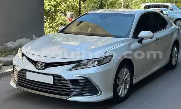 Acheter Occasion Voiture Toyota Camry Blanc à Conakry, Conakry Acheter Occasion Voiture Toyota Camry Blanc à Conakry, Conakry