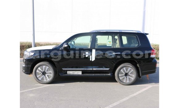 Buy Import Toyota Land Cruiser Black Car in Import - Dubai in Conakry Buy Import Toyota Land Cruiser Black Car in Import - Dubai in Conakry