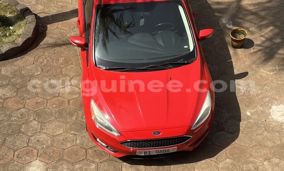 Acheter Occasion Voiture Ford Focus Rouge à Conakry, Conakry Acheter Occasion Voiture Ford Focus Rouge à Conakry, Conakry