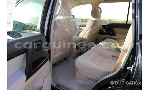 Buy Import Toyota Land Cruiser Black Car in Import - Dubai in Conakry Buy Import Toyota Land Cruiser Black Car in Import - Dubai in Conakry