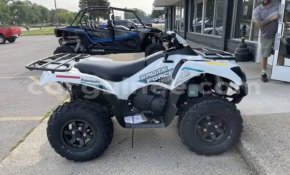 Buy New Kawasaki Brute Force White Bike in Conakry in Conakry Buy New Kawasaki Brute Force White Bike in Conakry in Conakry