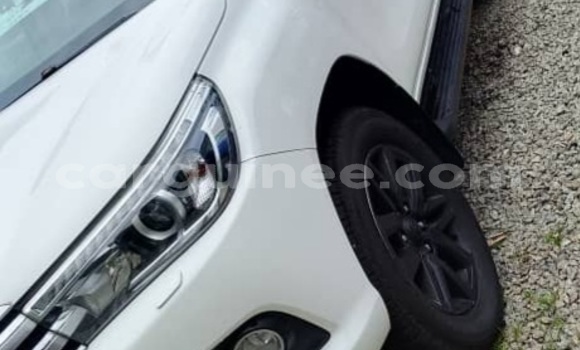 Acheter Import Voiture Toyota Hilux Blanc à Conakry, Conakry Acheter Import Voiture Toyota Hilux Blanc à Conakry, Conakry
