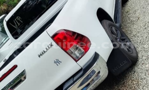 Acheter Import Voiture Toyota Hilux Blanc à Conakry, Conakry Acheter Import Voiture Toyota Hilux Blanc à Conakry, Conakry