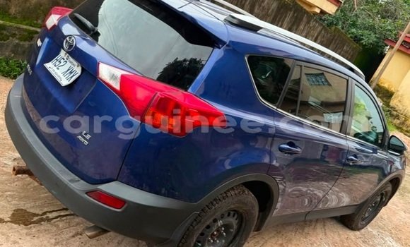 Buy Import Toyota RAV4 Blue Car in Conakry in Conakry Buy Import Toyota RAV4 Blue Car in Conakry in Conakry