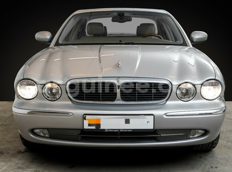 Big with watermark jaguar xj conakry conakry 11069