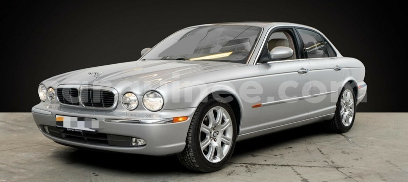 Big with watermark jaguar xj conakry conakry 11069