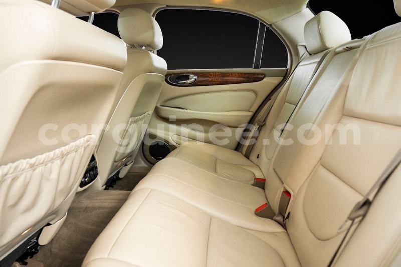 Big with watermark jaguar xj conakry conakry 11069