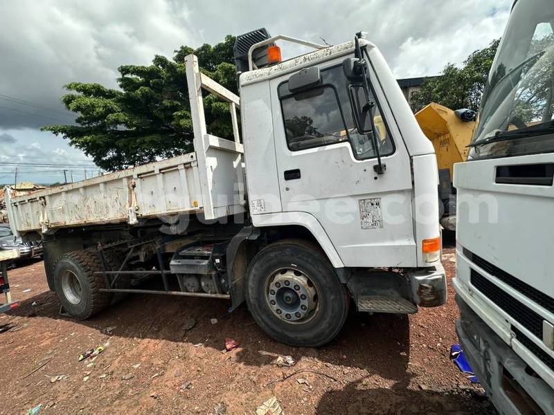 Big with watermark volvo fl180 conakry conakry 11081
