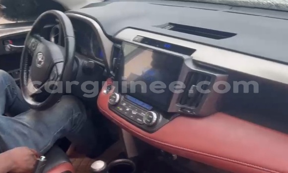 Acheter Import Voiture Toyota RAV4 Blanc à Conakry, Conakry Acheter Import Voiture Toyota RAV4 Blanc à Conakry, Conakry