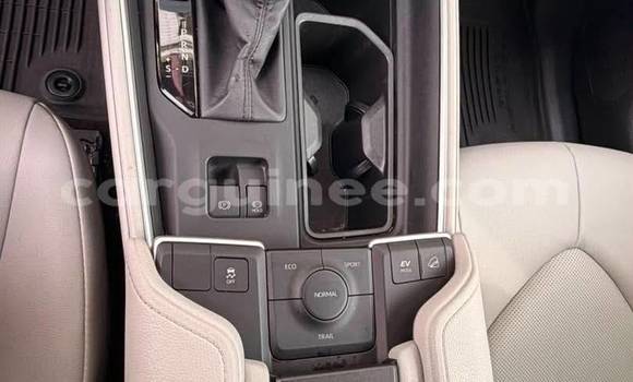 Acheter Import Voiture Toyota Highlander Blanc à Conakry, Conakry Acheter Import Voiture Toyota Highlander Blanc à Conakry, Conakry