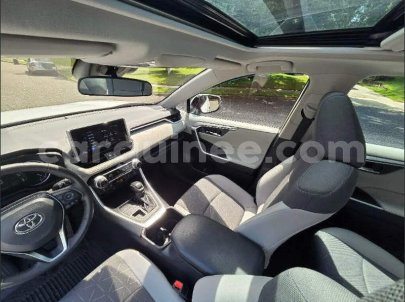 Big with watermark toyota rav4 forecariah forecariah 11095