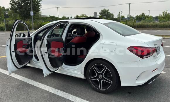 Acheter Import Voiture Mercedes-Benz A–Class Blanc à Conakry, Conakry Acheter Import Voiture Mercedes-Benz A–Class Blanc à Conakry, Conakry