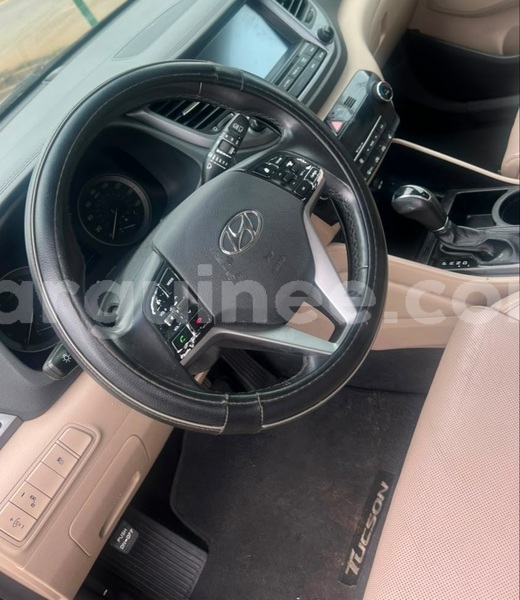 Big with watermark hyundai tucson conakry conakry 11103