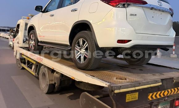 Acheter Neuf Voiture Toyota Highlander Blanc à Conakry, Conakry Acheter Neuf Voiture Toyota Highlander Blanc à Conakry, Conakry