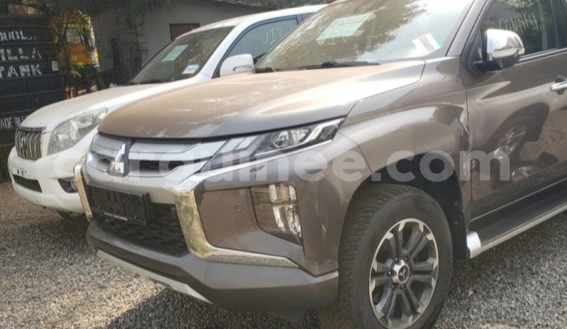 Big with watermark mitsubishi l200 conakry conakry 11122