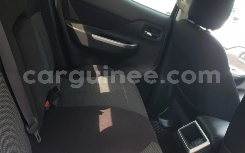 Big with watermark mitsubishi l200 conakry conakry 11122