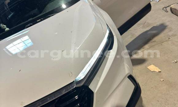 Acheter Import Voiture Honda CR–V Blanc à Conakry, Conakry Acheter Import Voiture Honda CR–V Blanc à Conakry, Conakry