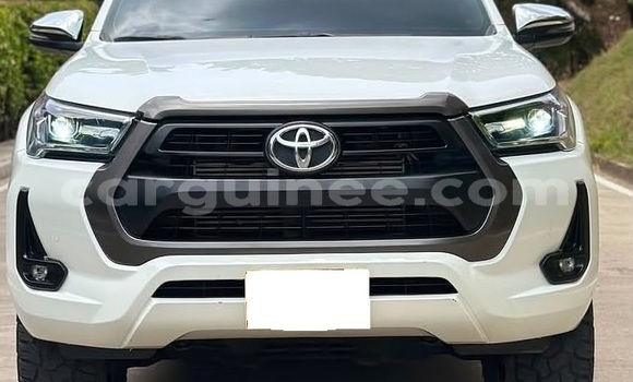 Acheter Occasion Voiture Toyota Hilux Blanc à Conakry, Conakry Acheter Occasion Voiture Toyota Hilux Blanc à Conakry, Conakry