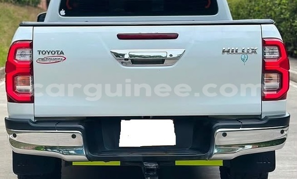 Acheter Occasion Voiture Toyota Hilux Blanc à Conakry, Conakry Acheter Occasion Voiture Toyota Hilux Blanc à Conakry, Conakry