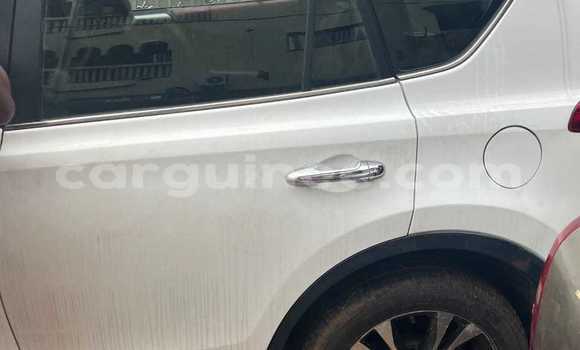 Acheter Import Voiture Toyota RAV4 Blanc à Conakry, Conakry Acheter Import Voiture Toyota RAV4 Blanc à Conakry, Conakry